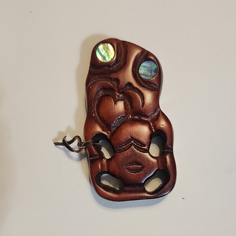 Moana | Wood Carving with Abalone Inlay | New Zealand